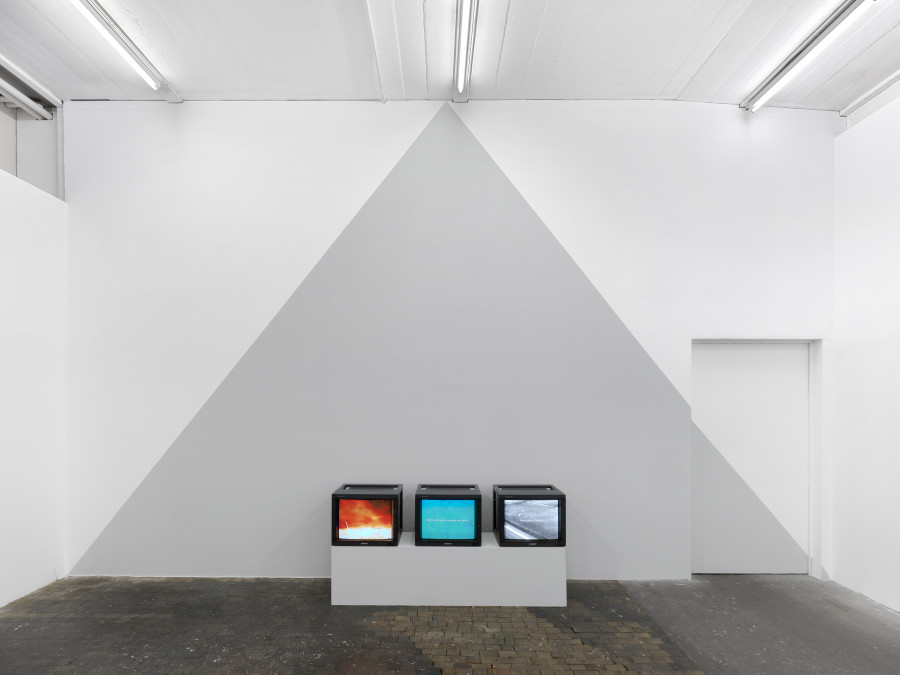 Installation view, Luis Carlos Tovar, Palonegro, Centre de la photographie Genève, 2024. Photo credit: Annnik Wetter