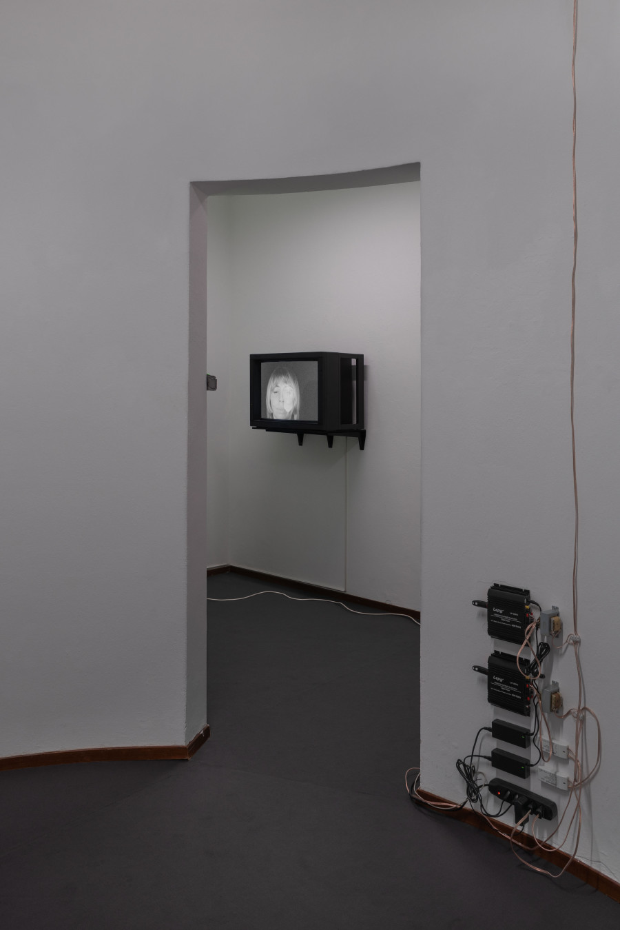 In un Vuoto Cielo, installation view, Sonnenstube Offspace, 2023. Photo: Mattia Angelini