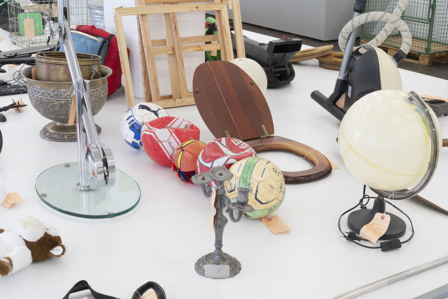 La Bibliothèque des Ready-Mades, detail, 2023—ongoing. Photo: Kunst Halle Sankt Gallen, E. Sommer. Courtesy: the artists.