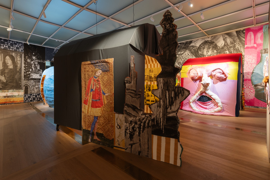 Monster Chetwynd, The Trompe l’oeil Cleavage. Installation view Kunsthaus Zürich, 2025. Photo: Franca Candrian, Kunsthaus Zürich, © Monster Chetwynd