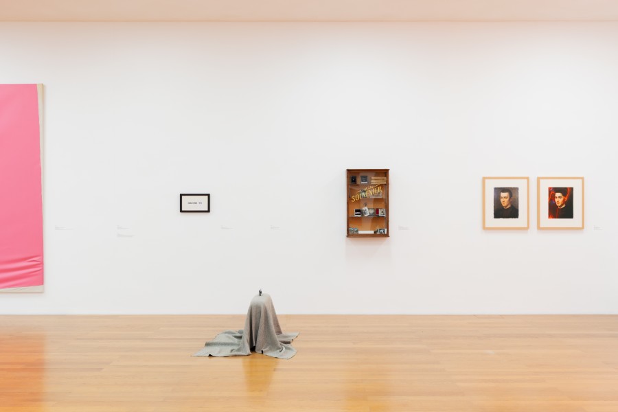 Exhibition view, Silver Suits You. 25 Years Loving Art, Kunstmuseum Liechtenstein, Vaduz, 28.02.–09.06.2025. Photo: Alicia Olmos Ochoa © The artists / 2025, ProLitteris, Zurich / Kunstmuseum Liechtenstein