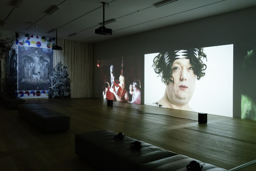 Monster Chetwynd, The Trompe l’oeil Cleavage. Installation view Kunsthaus Zürich, 2025. Photo: Franca Candrian, Kunsthaus Zürich, © Monster Chetwynd