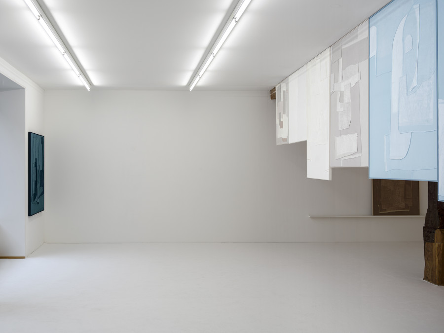 Cédric Eisenring, Fäustling, Installation View, 2024 / Photo: Cedric Mussano / Courtesy: The artist and Kirchgasse Gallery, Steckborn