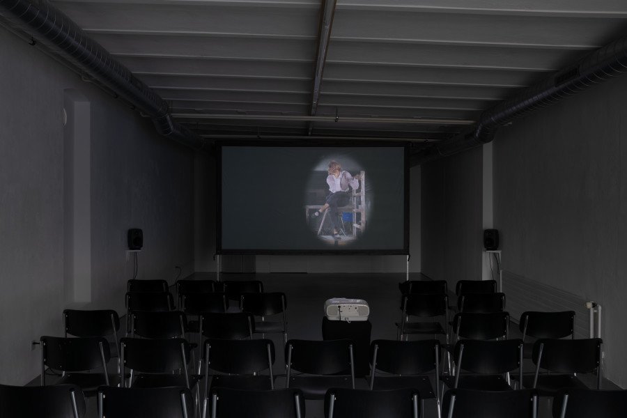 Joe Moss, Horror Flick, 2022, 4:3 (colour, sound), 01:47’, Courtesy of the artist. Photo credits: marytwo