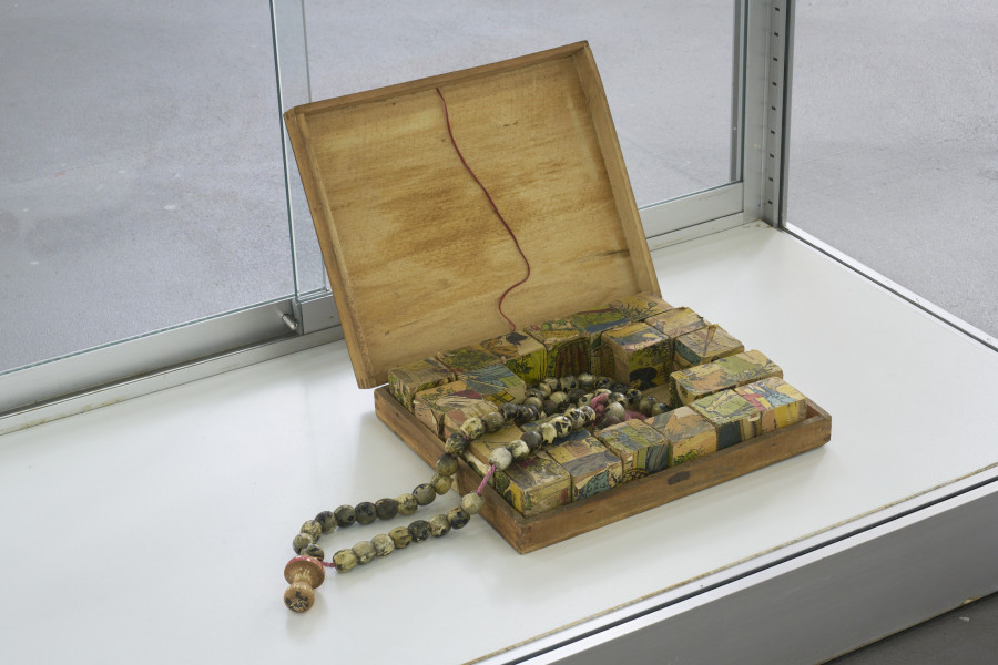 Bernhard Schobinger, Rosenkranz mit Fliegenpilz / Rosary with Toadstool, 1996. Photo: Guillaume Python. Courtesy Kunsthalle Friart Fribourg and the artist