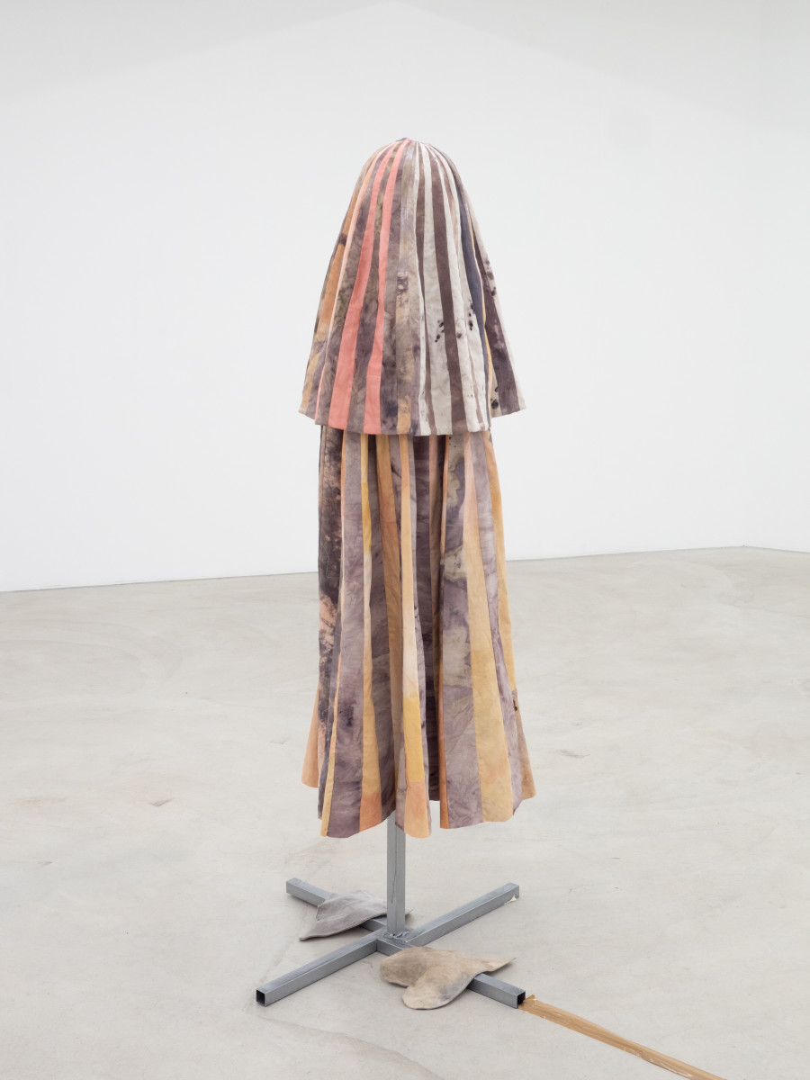 You try to hide me under layers of cloth but I’m still there, Anna Reutinger, Second hand linen, cotton, iron, tannic acid, onion skins, madder, alder buckthorn, steel, servomotor, 178 x 77 x 77 cm