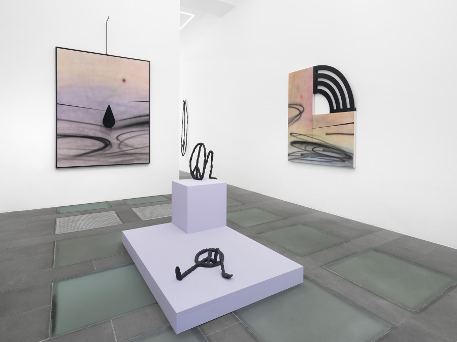 Exhibition view, Wendy White, Soft Focus, galerie lange + pult, 2022. Photo credit: Julien Gremaud