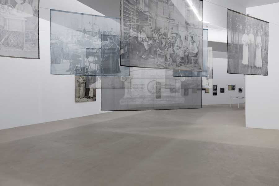 Exhibition view, Carrie Mae Weems, The Evidence of Things Not Seen, Kunstmuseum Basel, 2023-2024. © bei der Künstlerin / the artist. Courtesy the Artist, Jack Shainman Gallery and Galerie Barbara Thumm. Photo Credit: Gina Folly