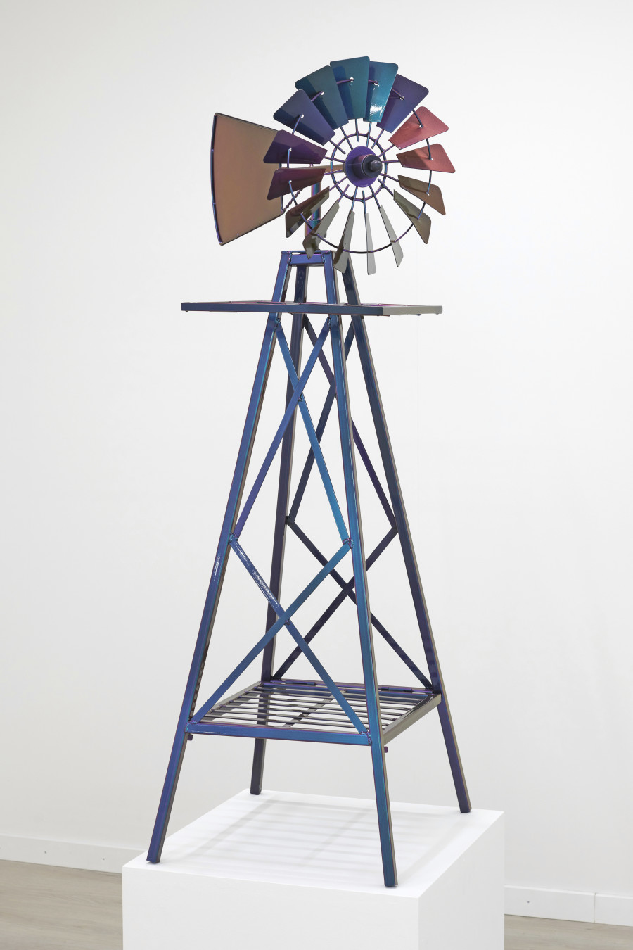 Adam Cruces, Windmill, 2024, Acrylic on metal, 120 x 55 x 55 cm. Photo copyright: Flavio Karrer. Courtesy: Adam Cruces and Blue Velvet, Zürich