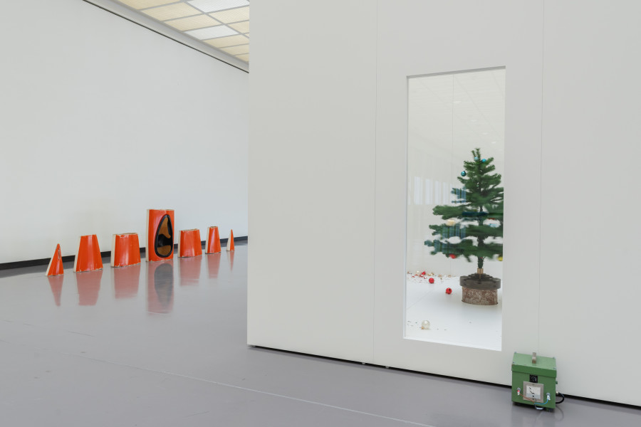 Exhibition views “Roman Signer. Landscape”, Kunsthaus Zürich, 4.4. – 17.8.2025. © Roman Signer / Photos: Franca Candrian, Kunsthaus Zürich