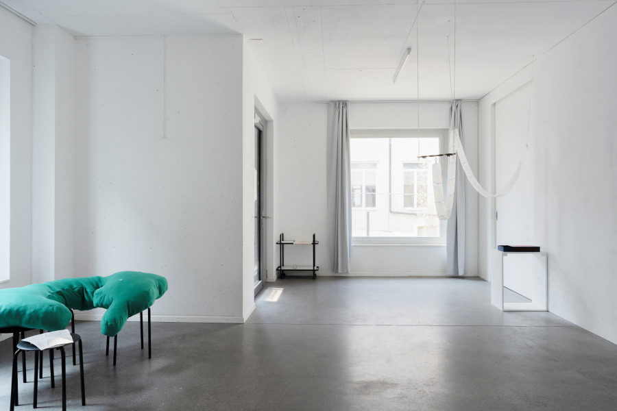 Exhibition view, Je suis le rythme de leurs pupilles, Jo·hana Blanc & Cassiane C. Pfund, Espace 3353, Geneva, 2025. Photo credit: asap slow
