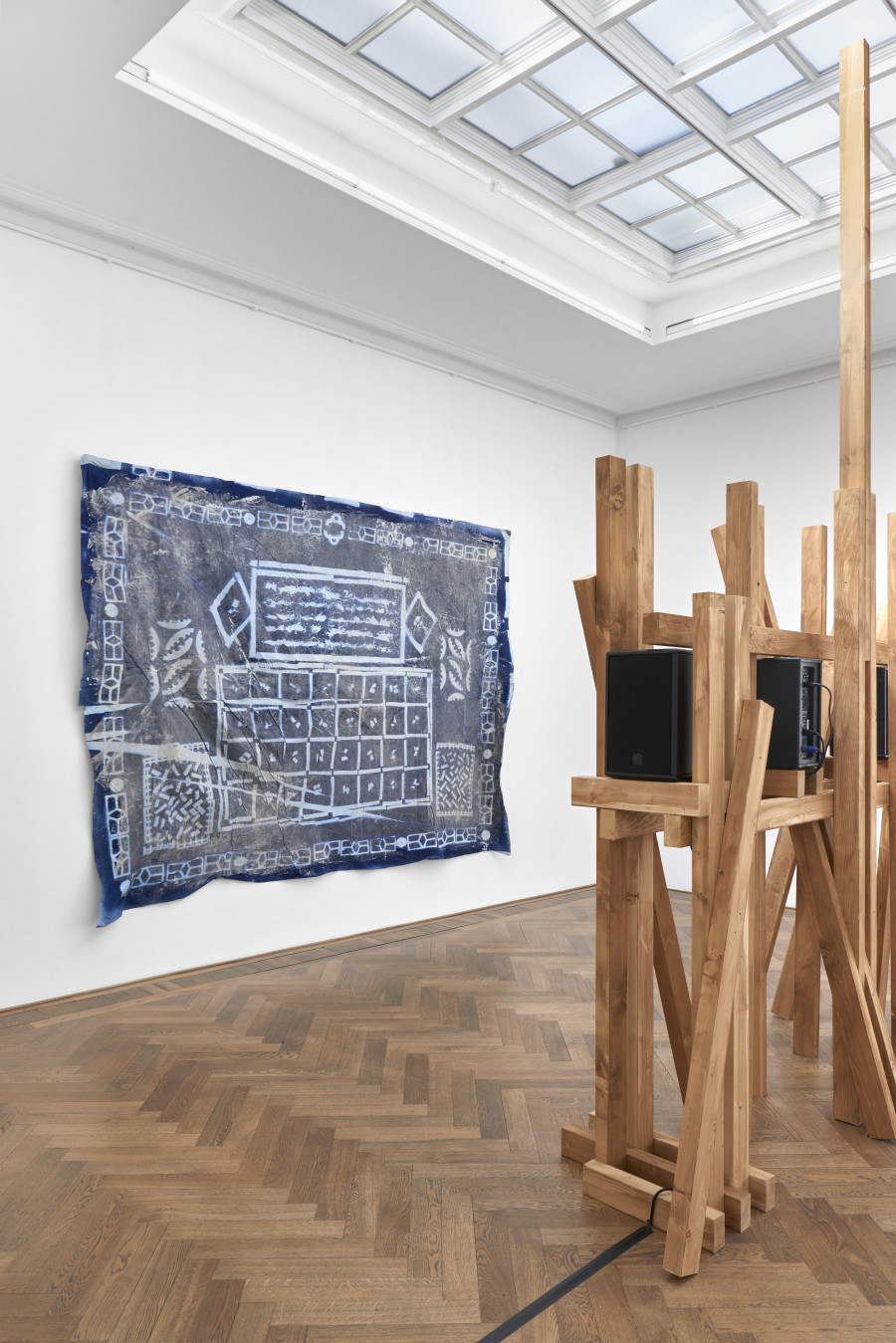 Dala Nasser, MCCCLXXXVI, 2025, detail, in: Dala Nasser, Xíloma. MCCCLXXXVI, Kunsthalle Basel, 2025, photo: Philipp Hänger / Kunsthalle Basel