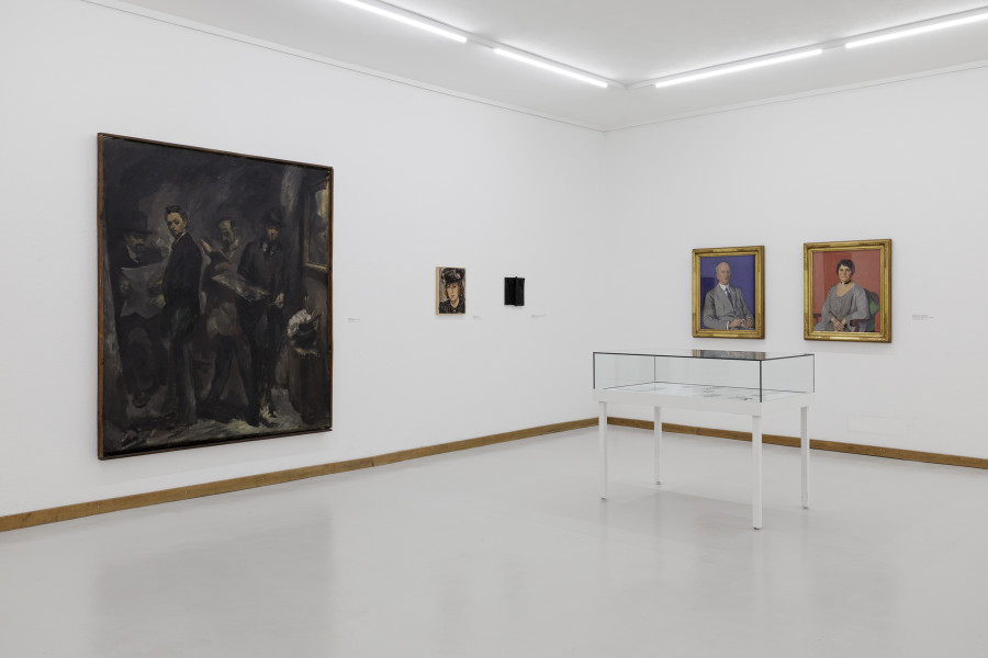 Das Jahr der Sammlung: Prolog, Installation view Kunsthaus Glarus. Photo: Gina Folly, Kunsthaus Glarus 2026.