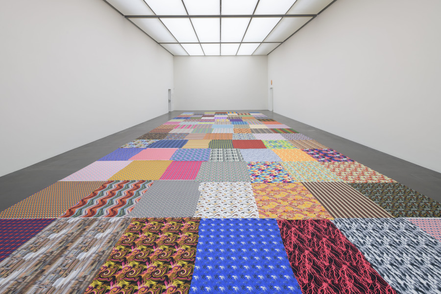 Polly Apfelbaum, Crazy Quilt (Patterns), 2022. Ausstellungsansicht Polly Apfelbaum, Josef Herzog, Kunstmuseum Luzern, Foto: Marc Latzel