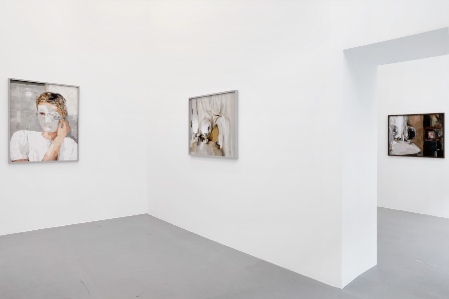 Exhibition View Alina Frieske Solo Show «Can you see me better now?» at Fabienne Levy, Lausanne, 2021 / Photo: Neige Sanchez / Courtesy: the Artist and Fabienne