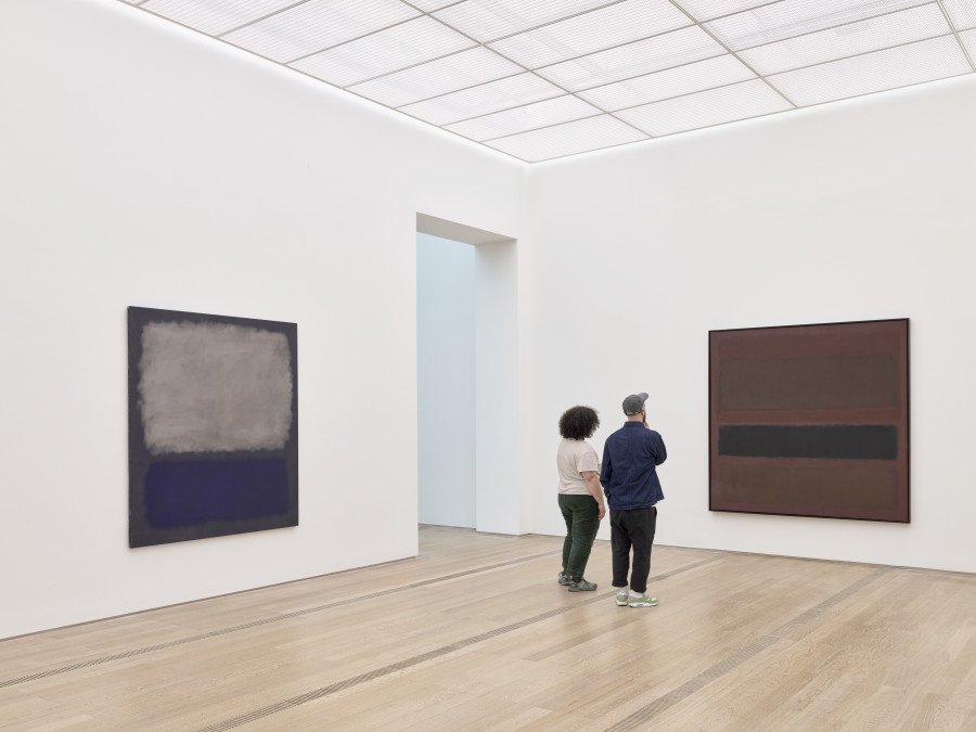 Presentation of the collection «There is only one thing I fear in life, my friend: One day, the black will swallow the red.», Fondation Beyeler, Riehen/Basel, 2025. © 1998 Kate Rothko Prizel & Christopher Rothko / 2025, ProLitteris, Zurich / Installation view: Mark Niedermann