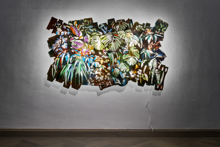 Neïl Beloufa, Giant Flower B, 2021, installation view, in: Neïl Beloufa, Humanities, Kunsthalle Basel, 2024, photo: Philipp Hänger / Kunsthalle Basel