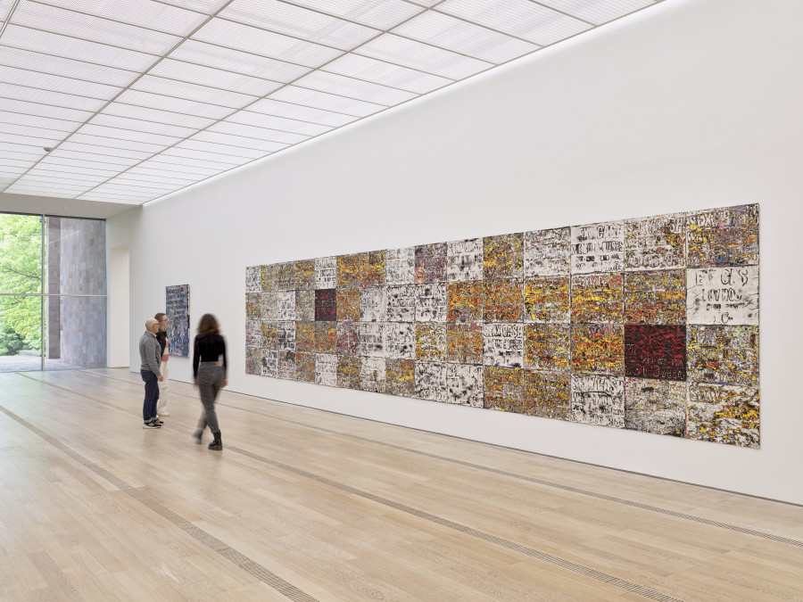Presentation of the collection «There is only one thing I fear in life, my friend: One day, the black will swallow the red.», Fondation Beyeler, Riehen/Basel, 2025. Daros Collection, Switzerland. © Mark Bradford. Courtesy the artist and Hauser & Wirth / Installation view: Mark Niedermann