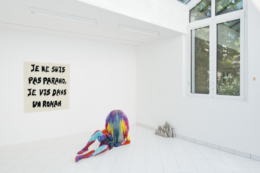Julie Monot, Play Dead, installation view, 2022. Photo credit : Philip Frowein (@philipfrowein)