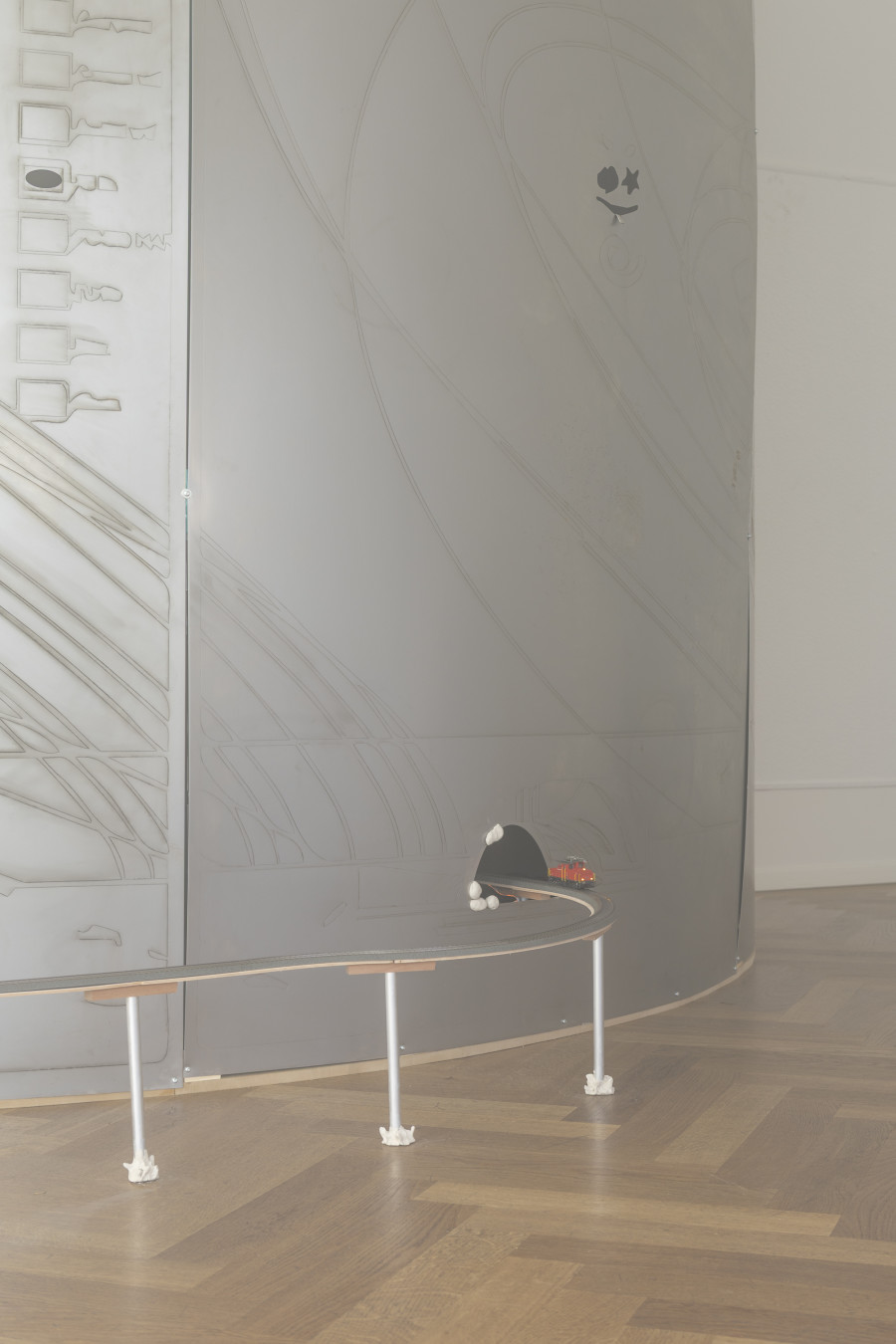 Rebecca Solari, POGO NEL BRODO, KRONE COURONNE, 2025. Credit photo: © Michal Schorro