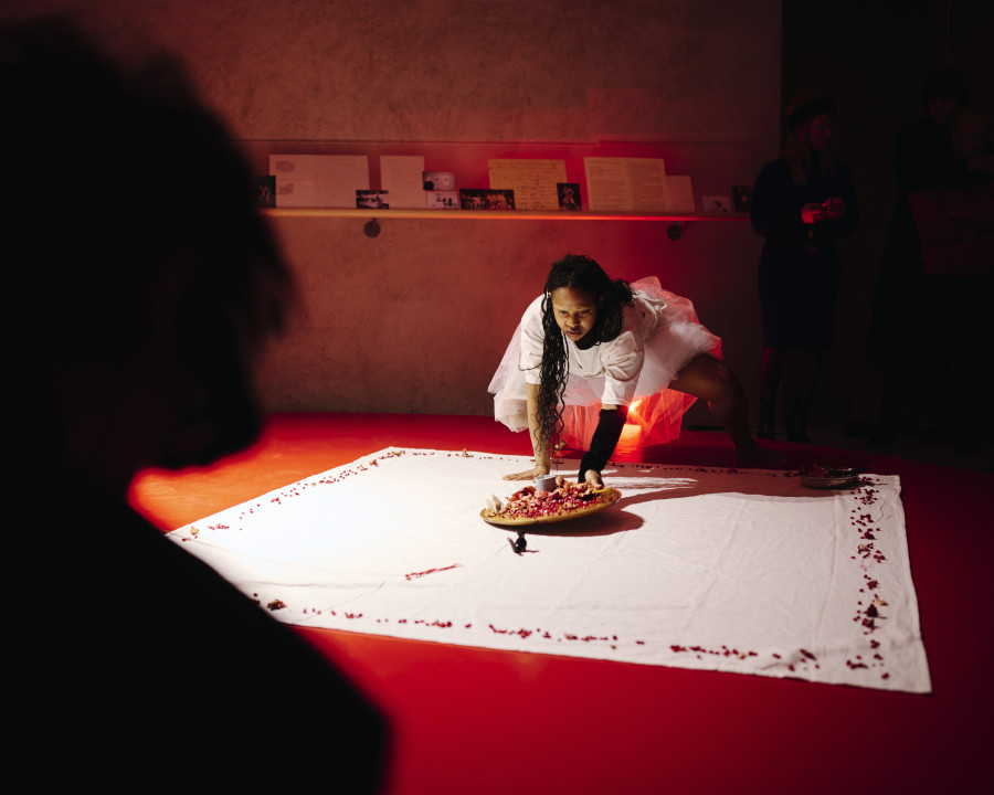 New Kyd, “Chanson Noire,” performance as part of the exhibition “Suzanne Perrottet. After Dada, After Dance,” Cabaret Voltaire, February 26, 2026. Photo: Romain Mader. Courtesy: Suzanne Perrottet, Walter Schwabe / Fotostiftung Schweiz, Luise Schwabe / ProLitteris, Niklaus Stauss, Johann Adam Meisenbach, Tarren Johnson & Joel Cocks, Elaine Mitchener, New Kyd, Thibault Lac.