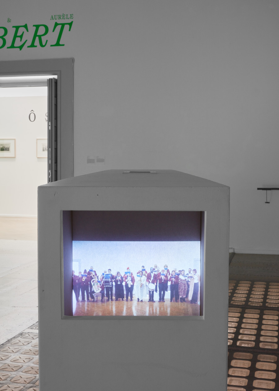 Exhibition view, Gina Proenza, Autumn in Spring, Musée des beaux-arts de La Chaux-de-Fonds, 2023. Images credit : Musée des beaux-arts de La Chaux-de-Fonds, Photo : Gaspard Gigon