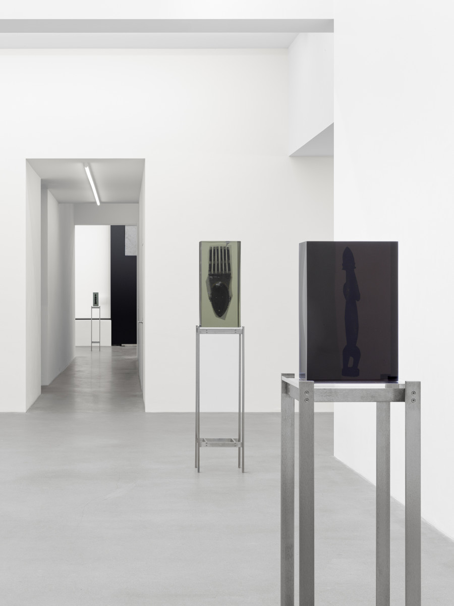 Installation view, Matthew Angelo Harrison, American Ghost, Galerie Eva Presenhuber, Waldmannstrasse, Zurich, 2024. © Matthew Angelo Harrison. Courtesy the artist and Galerie Eva Presenhuber, Zurich / Vienna. Photo: Stefan Altenburger Photography, Zürich