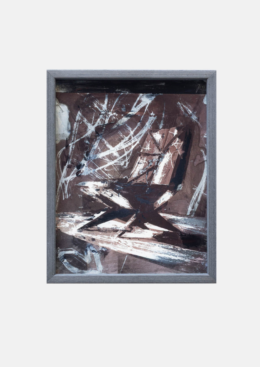 Sebastian Haas, “Small hours”; from the Solo Show “Reminisce-Supports” at KALI Gallery, Lucerne, CH; Oil, spraypaint on reverse glass, framed; 18 x 13 cm, 2025. Courtesy of the Artist and KALI Gallery. Photo by Kim da Motta