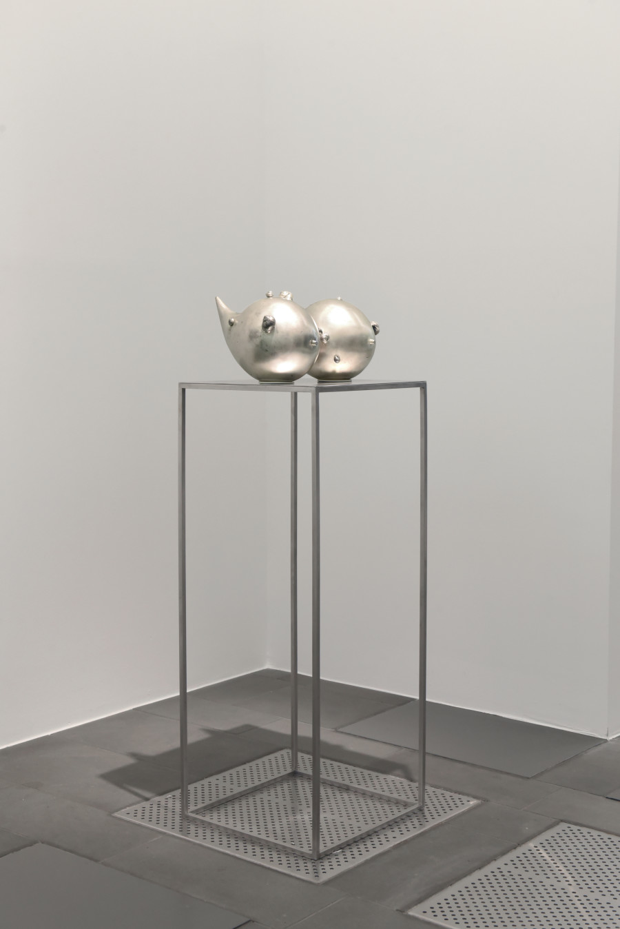 Exhibition view, Metaphors for Gravity, Vanessa Safavi, Fabienne Levy, Zürich, 2025. Photo credit: Tristan Savoy