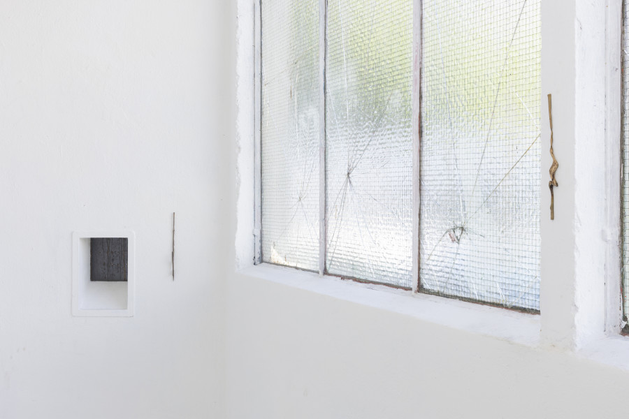 Exhibition view, Lucas Erin, READING WRONG, KISSED THEN BURNED, Geneva, 2025. Photo credit: Antoni Aeby