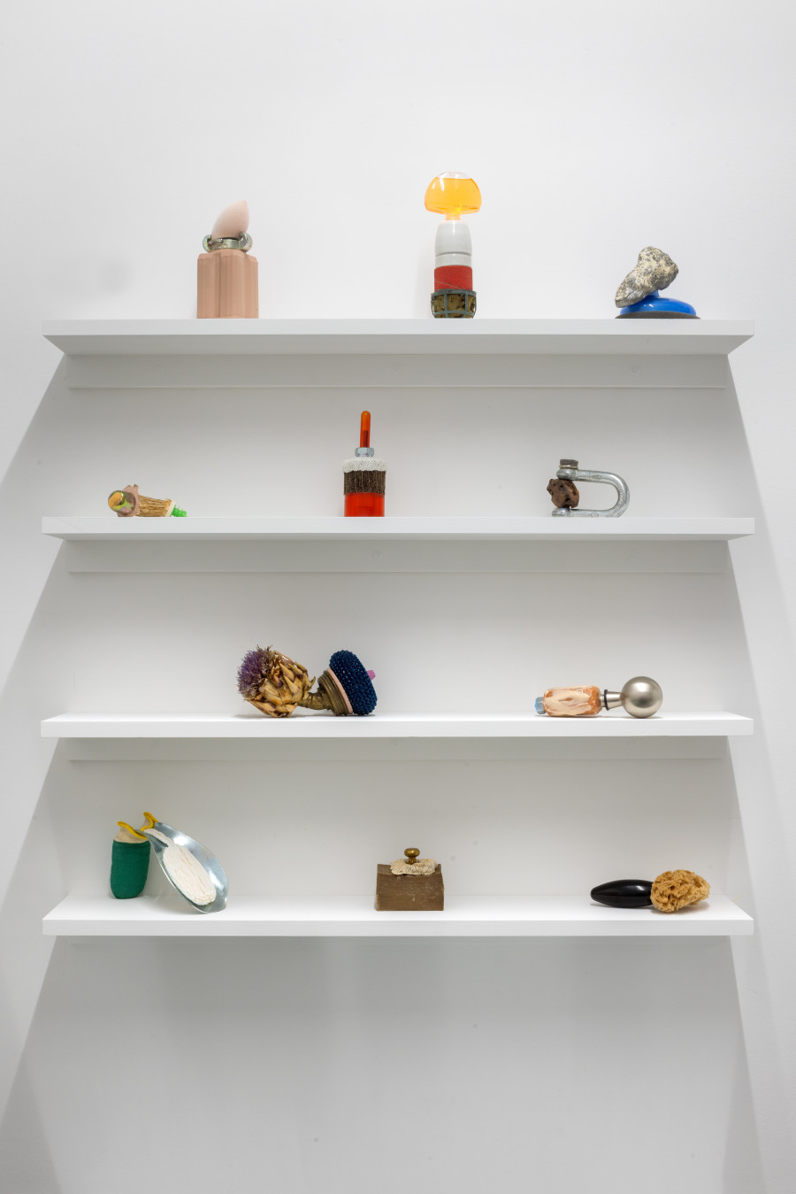 Maria Ceppi, Objets Cultes, installation view from the solo show Maria Ceppi, curated by Elisabeth Bronfen, jevouspropose, Zurich, 2024. Courtesy of the artist. Photo: Thomas Andenmatten