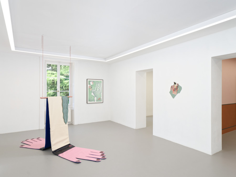 Hippolyte Hentgen, vue de l’exposition « Chambre à deux lits » à la Villa du Parc - centre d’art contemporain - Aurélien Mole, 2025
