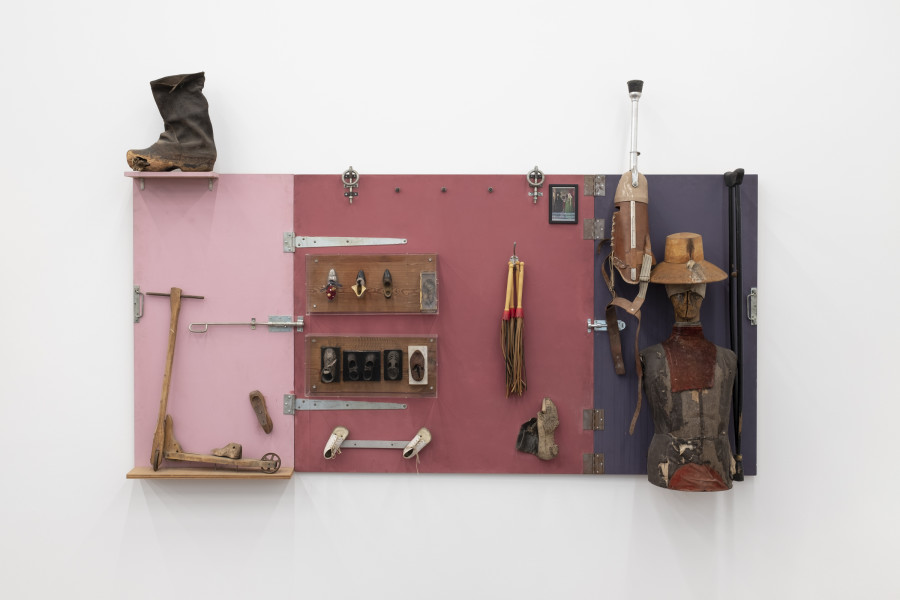 Daniel Spoerri, Collection de souliers (les trois ages), 1982, Assemblage, 130 x 270 x 30 cm, 51 1/8 x 106 1/4 x 11 3/4 in. Courtesy of the artist and Karma International, Zurich. Photo credits: Isabel Rotzler