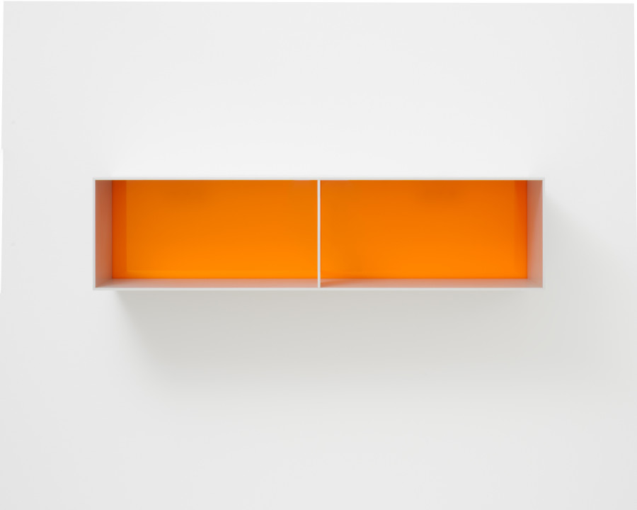 Donald Judd, Untitled, 1991, Clear anodized aluminum with amber over yellow plexiglass, 9 7/8 x 39 3/8 x 9 7/8 inches (25 x 100 x 25 cm). © Judd Foundation/Artists Rights Society (ARS), New York. Photo: Maris Hutchinson. Courtesy Gagosian